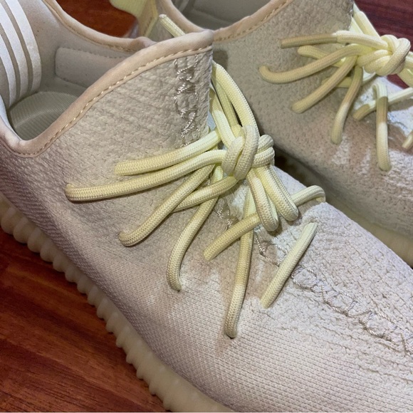 Yeezy Boost 350 ‘Butter’ - Picture 5 of 9